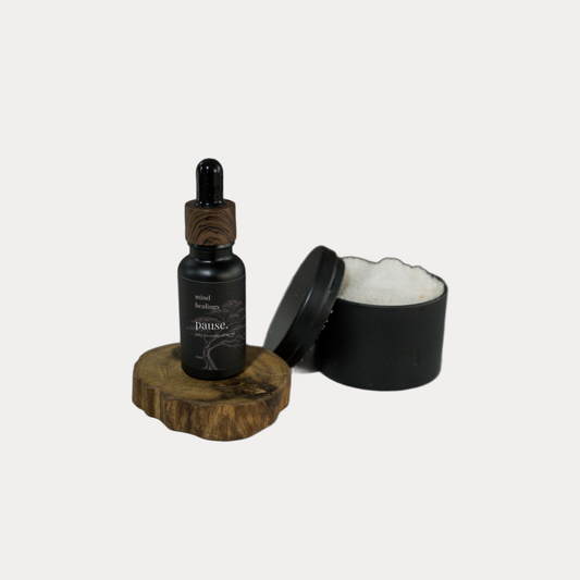 pause. natural salt scrub